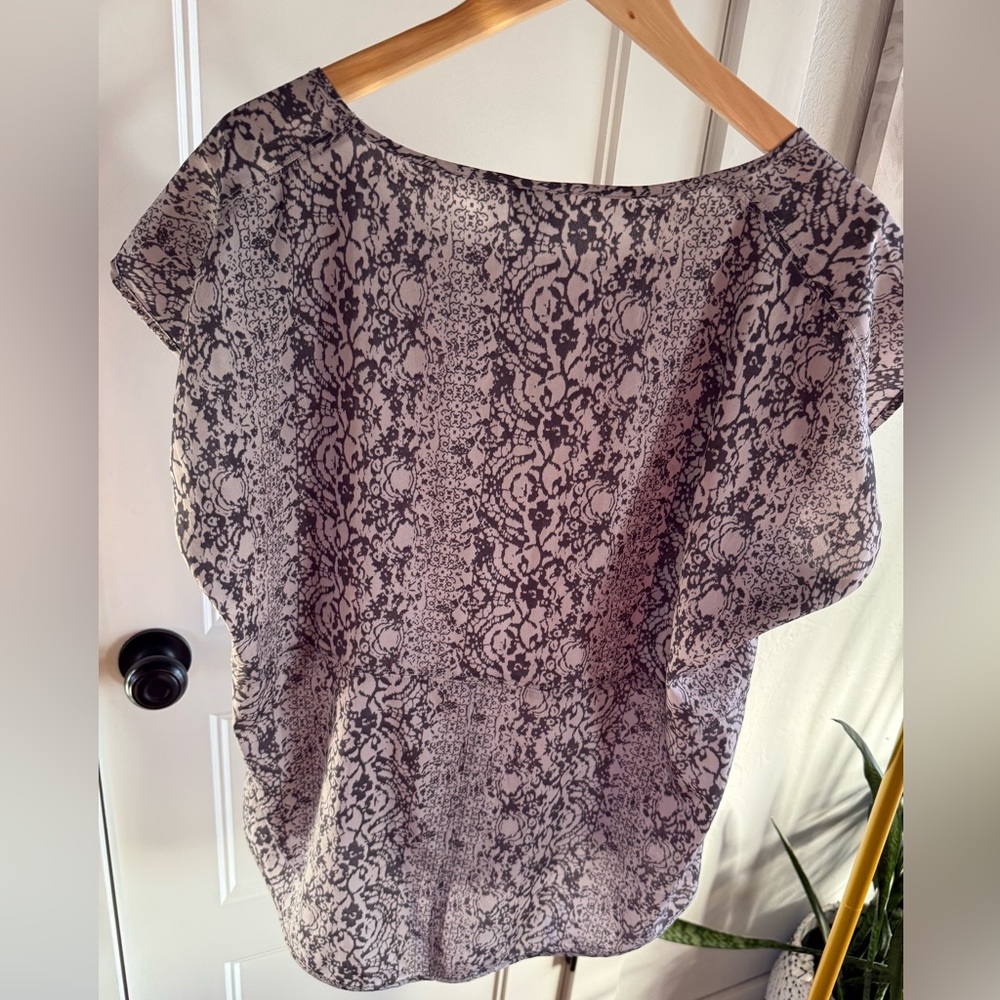 Converse blouse - Picture 2 of 2